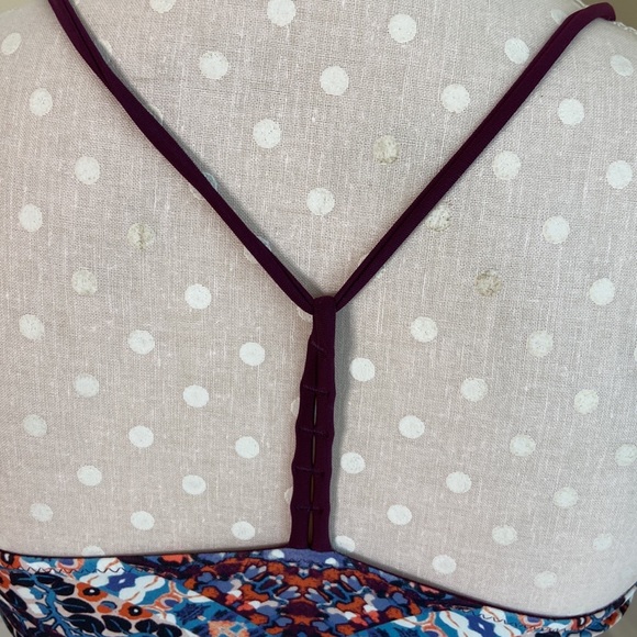 Athleta Reversible Bikini Top Sz XS NWOT - Picture 5 of 14